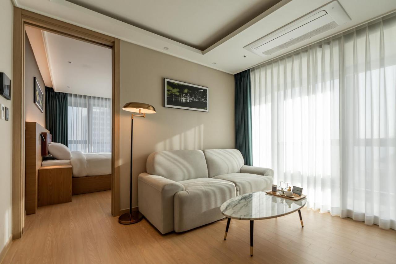 D Ov Haeundae Hotel بوسان المظهر الخارجي الصورة